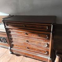 Comò in legno