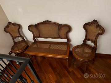 Salottino antico in legno paglia di vienna