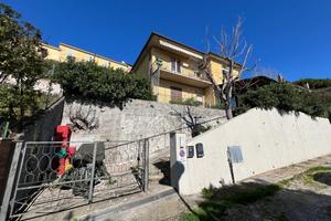 Villetta bifam. a Castagneto Carducci