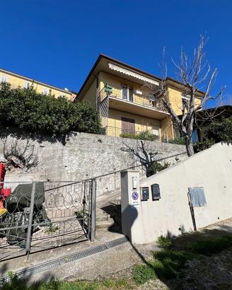 Villetta bifam. a Castagneto Carducci