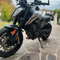 KTM DUKE 790 DEPOTENZIATO patente A2