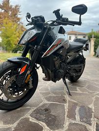 KTM DUKE 790 DEPOTENZIATO patente A2