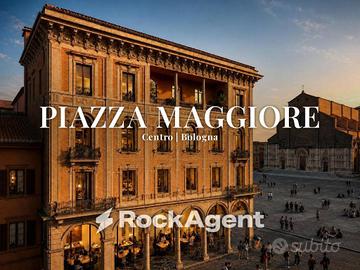 Casa indipendente di 350 m² con più di 5 locali a 
