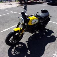 DUCATI Scrambler 800 800 CON BAULETTO POST