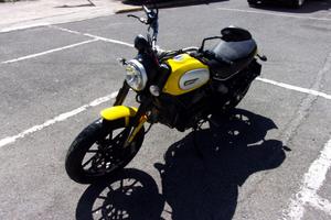 DUCATI Scrambler 800 800 CON BAULETTO POST