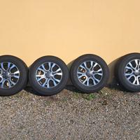 4 gomme 265/60 r 18  più  4 cerchi originali 