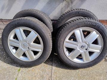 4 gomme invernali Michelin 255/55/R16 con cerchi 