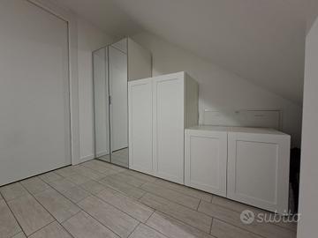  armadio PLATSA IKEA AD ANGOLO  ANTE A SPECCHIO 