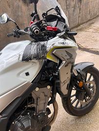 Honda CB 500X incidentata