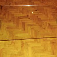 Tavolino cristallo curvato