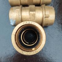 Raccordo giunto manicotto polietilene 32