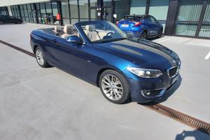 BMW 218i Cabrio Luxury Line in perfette condizioni