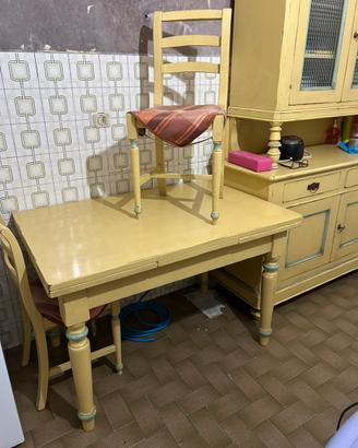Credenza due ante piu tavolo in legno massello