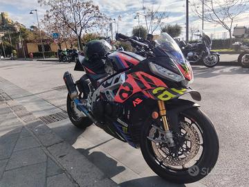 aprilia tuono v4 factory