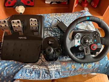 Logitech G29 con cambio manuale