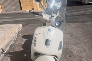 Vespa 300