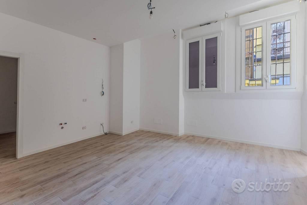 Apartment in Milano, Molinazzo, Municipio 7 - Altro