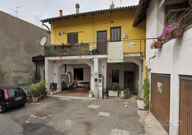 Immobile in asta di 60 m² con 2 locali a Uboldo