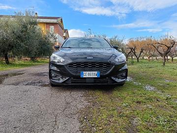 Ford focus 4 serie 1.5 eco Blue 120cv st line 