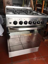 Cucina a gas Regal con forno elettrico