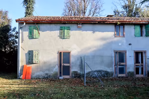 VILLA SINGOLA A PAESE