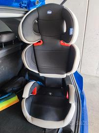 Seggiolino auto Chicco 3-12 anni. peso 15-36kg