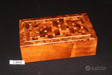Portagioelli in legno