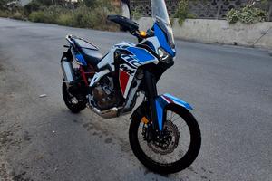 Africa twin 1100 manuale 0sx garanzia uff