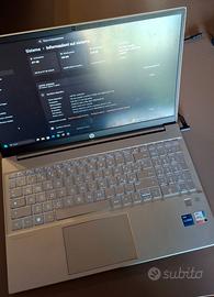 HP Pavilion 15 (i7-1195G7 / 8GB / SSD 512GB)