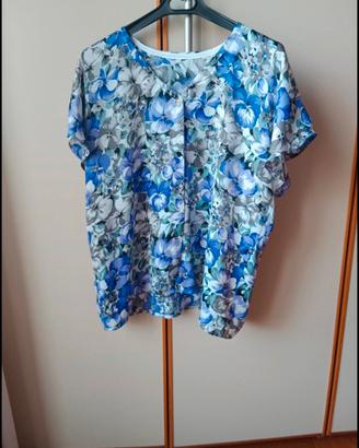blusa a fiori