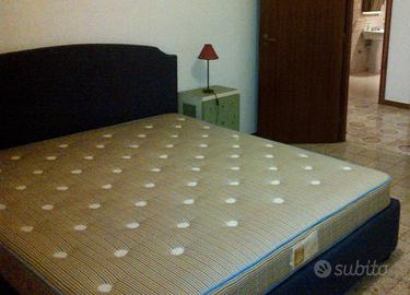 Letto 180x200 con cassaforte, contenitore e ruote