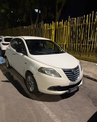 Lancia Ypsilon 1.3 multijet 95cv