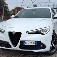Alfa Romeo Stelvio 2.2 Turbodiesel 210 CV AT8 Q4 V