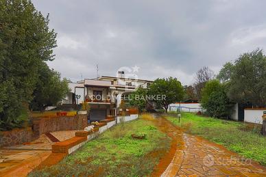 Villa trifamiliare - Roma