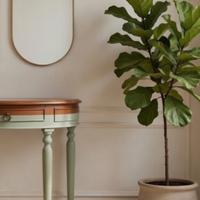 piccola consolle in legno