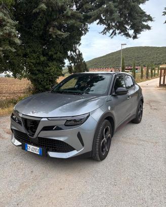 Alfa Romeo Junior in colore Grigio Vesuvio/Ades/Gr