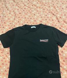 T-shirt Balenciaga