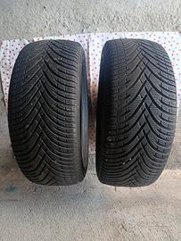 Gomme auto 215 50 R17 quattro stagioni.