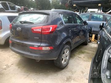 Ricambi usati Kia Sportage 2014 1.7 diesel d4fd