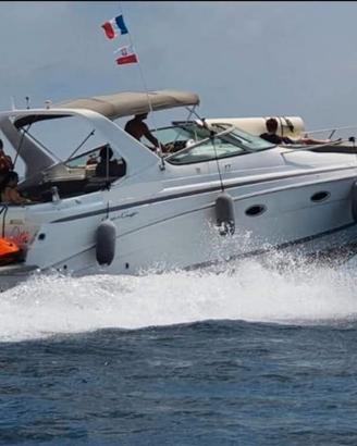 Chris-Craft 328 Express Cruiser (2000)
