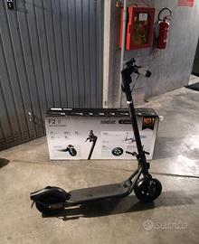 Monopattino ninebot f2ii