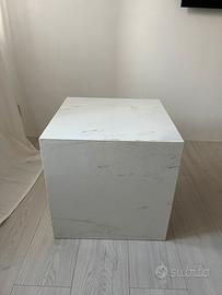 Tavolino in marmo di Carrara