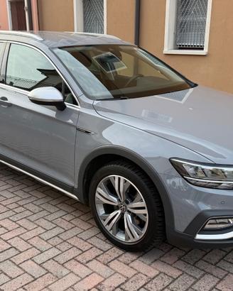 Volkswagen Passat Alltrack 2.0 TDI 200 CV 4MOTION 