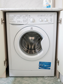Lavatrice Indesit 5kg 1000giri SLIM