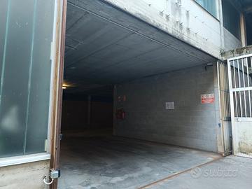 Garage, magazzino , 2 posti auto