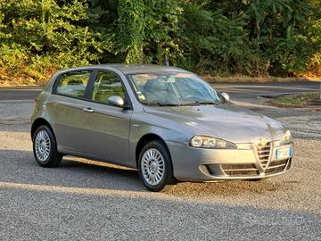 Alfa Romeo 147 1.9 JTD (120) 5 porte Moving 2009-E