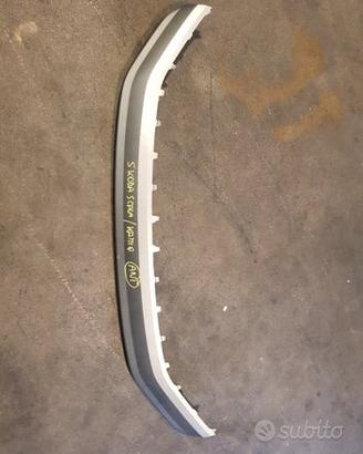 Profilo anteriore skoda scala / skoda kamiq