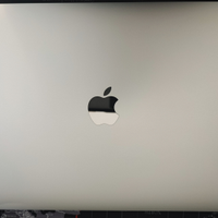 MacBook Pro i7 3.3GHz, 1Tb SSD, 16Gb ram