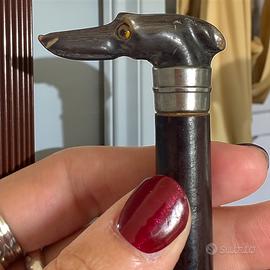 Antico levriero scolpito in corno manico ombrello