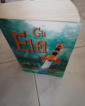 Gli Elfi di Bernhard Hennen